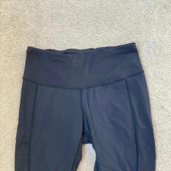 Kuhl black leggings in size small - Picture 2 of 7